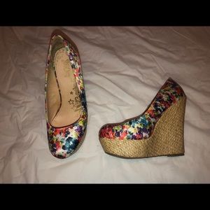 Floral Wedges